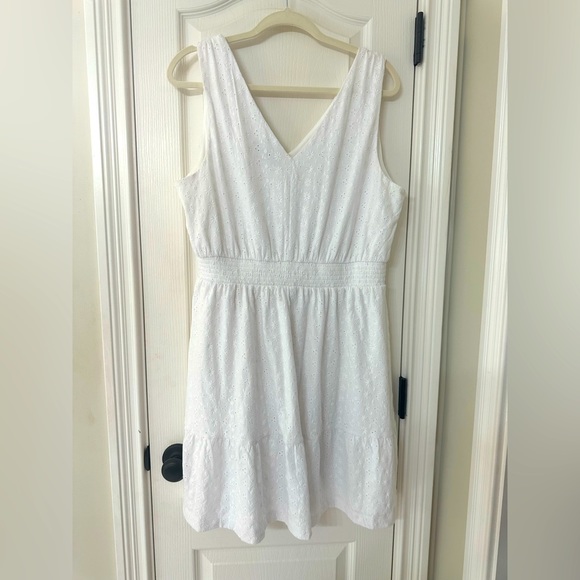 Ann Taylor Loft White Eyelet Dress. Size XL - Picture 2 of 2